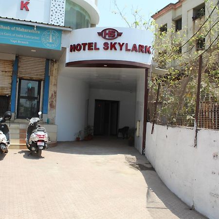 Hotel Skylark Vapi Buitenkant foto